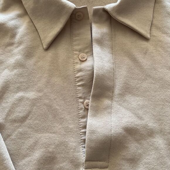 Zara cream colored cropped sweatshirt w fabric collar and button up front - S - Picture 3 of 8